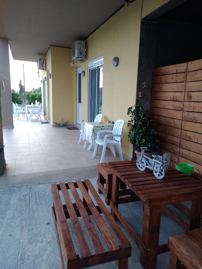 Garden View Appartment Kalavarda Ngoại thất bức ảnh
